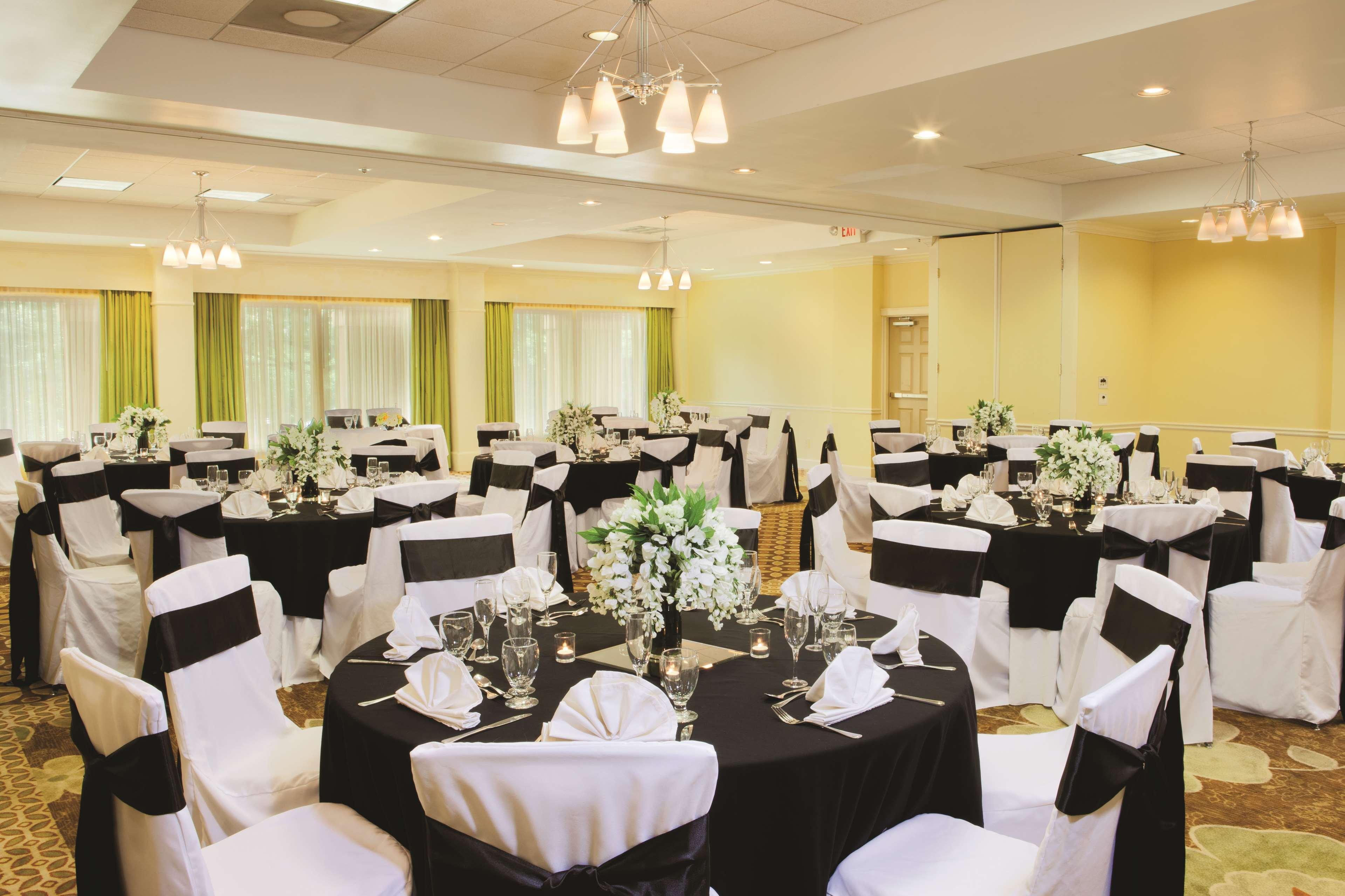 Doubletree Suites By Hilton At The Battery Atlanta Smyrna Eksteriør bilde