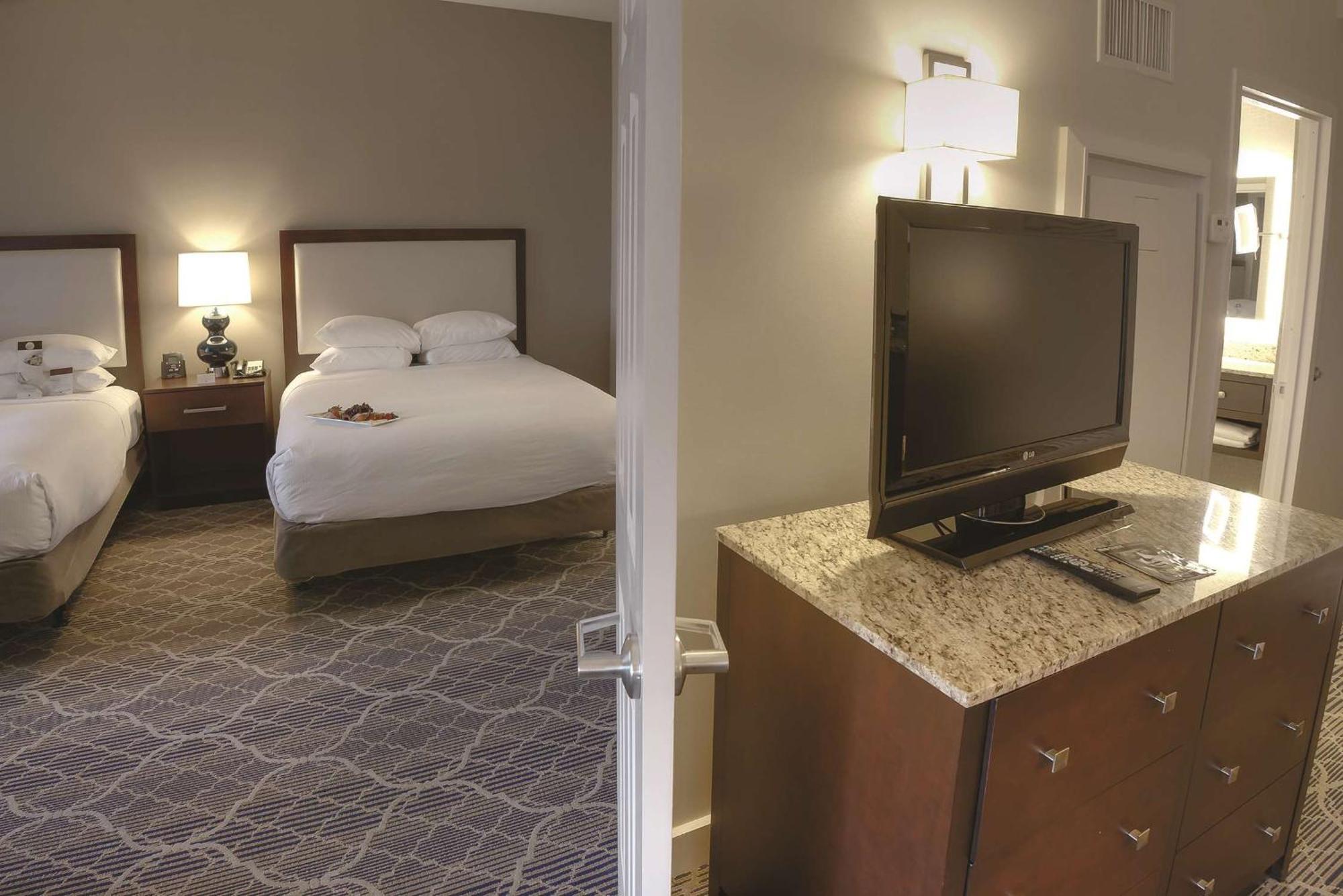 Doubletree Suites By Hilton At The Battery Atlanta Smyrna Eksteriør bilde