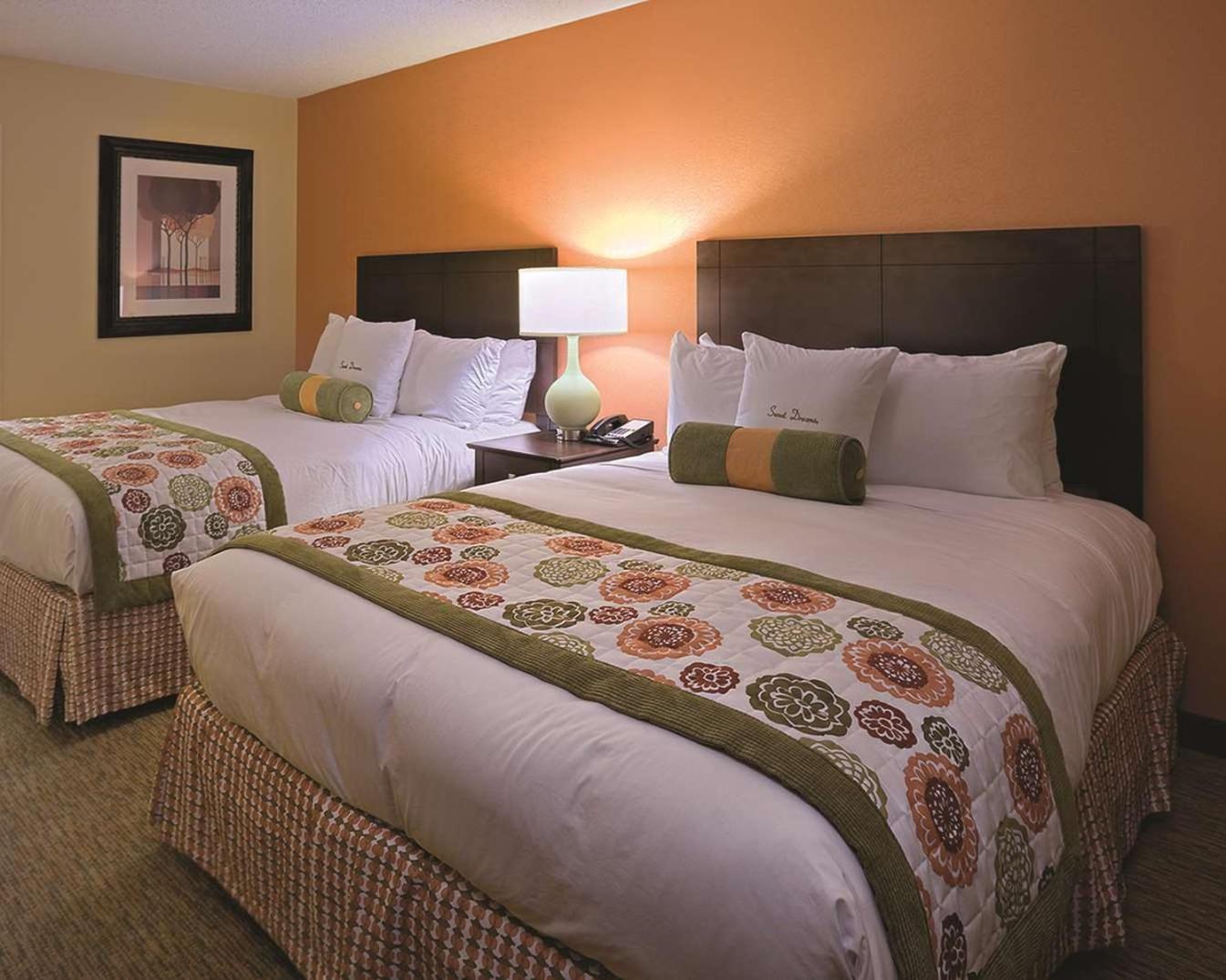 Doubletree Suites By Hilton At The Battery Atlanta Smyrna Eksteriør bilde