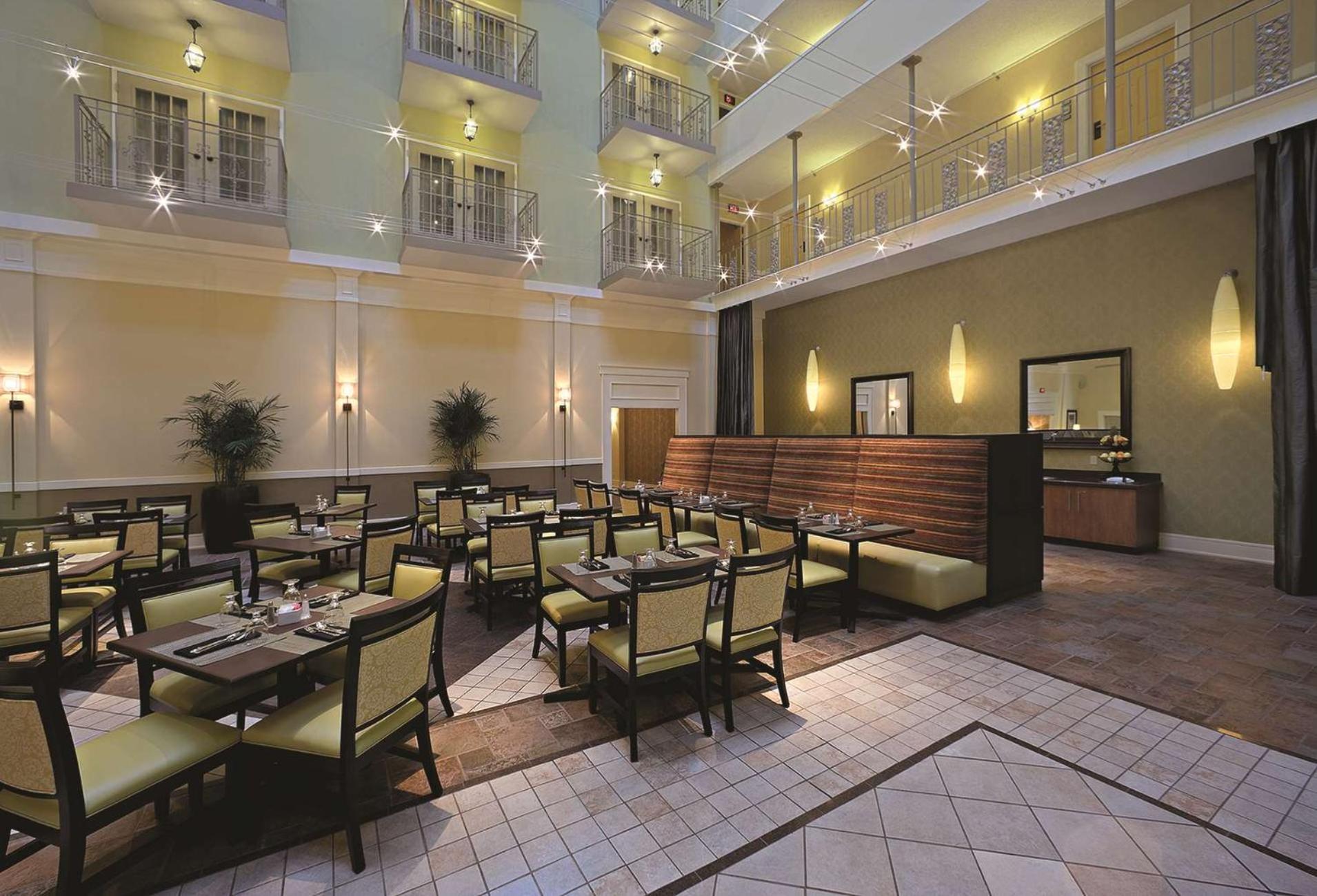 Doubletree Suites By Hilton At The Battery Atlanta Smyrna Eksteriør bilde